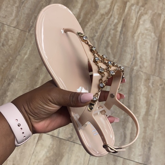 Cream embellished sandals - Picture 2 of 3